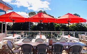 Bridport Bay Inn